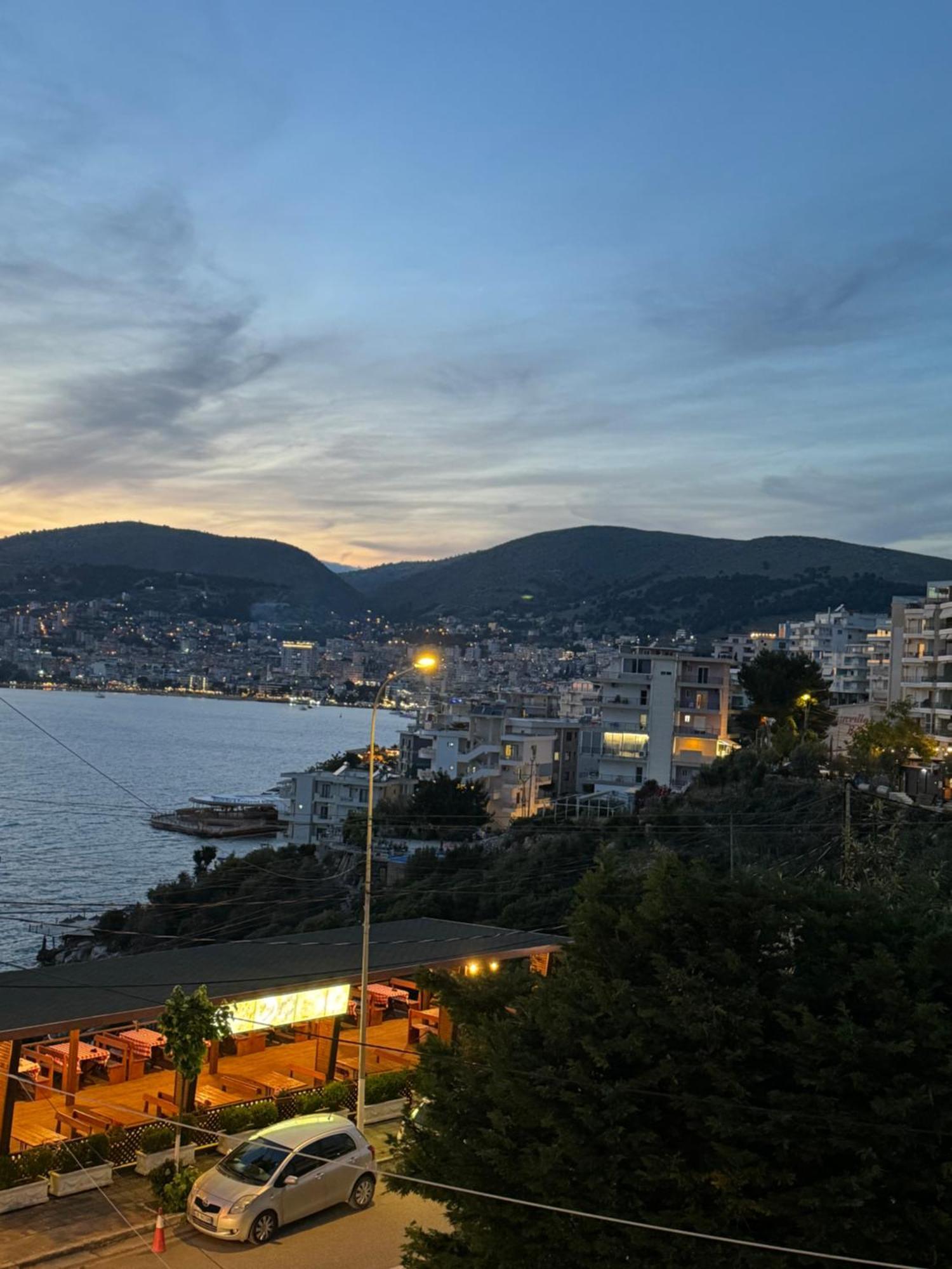 Belaire Luxury Apartment Sarandë Exteriör bild
