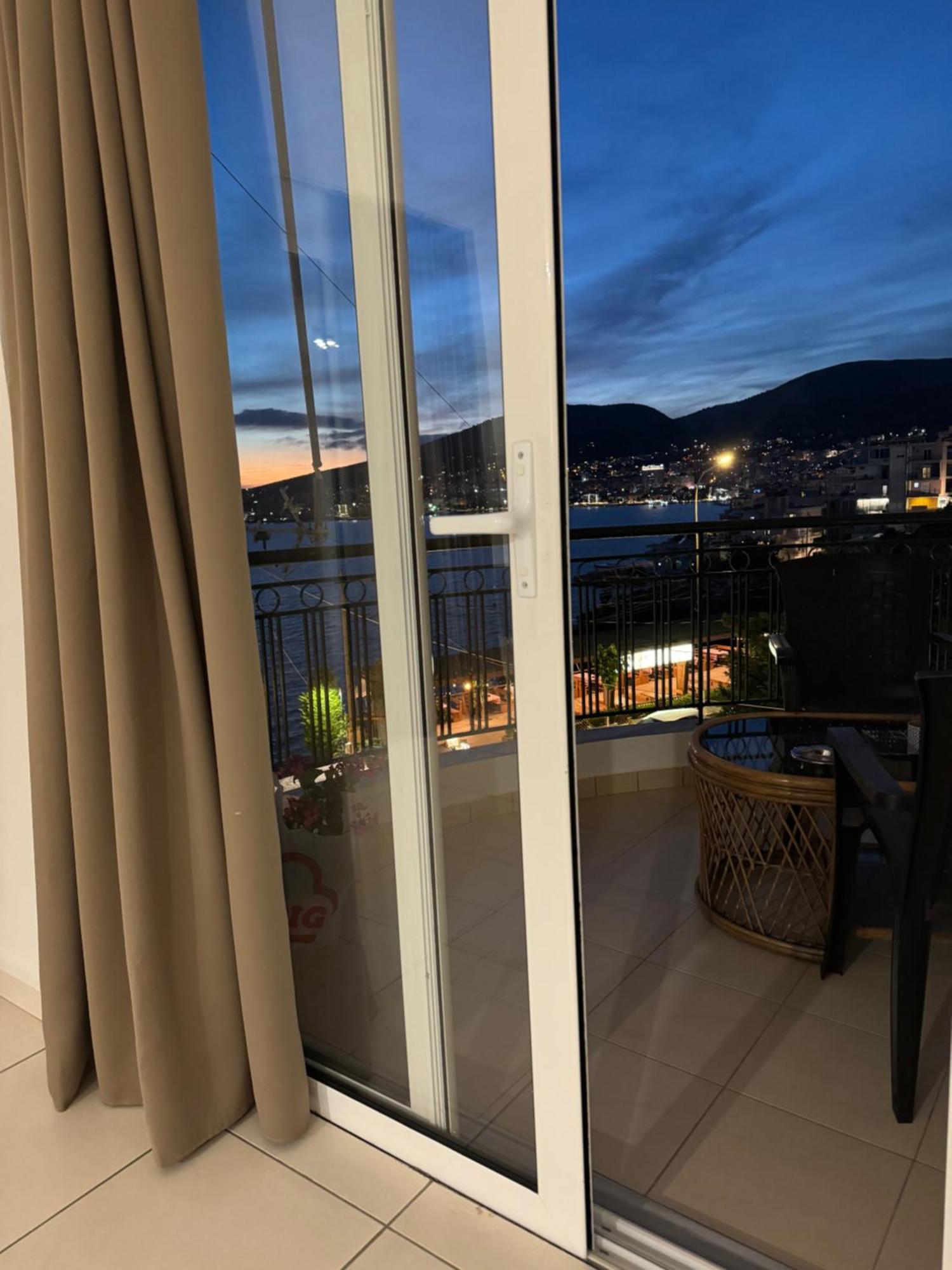 Belaire Luxury Apartment Sarandë Exteriör bild