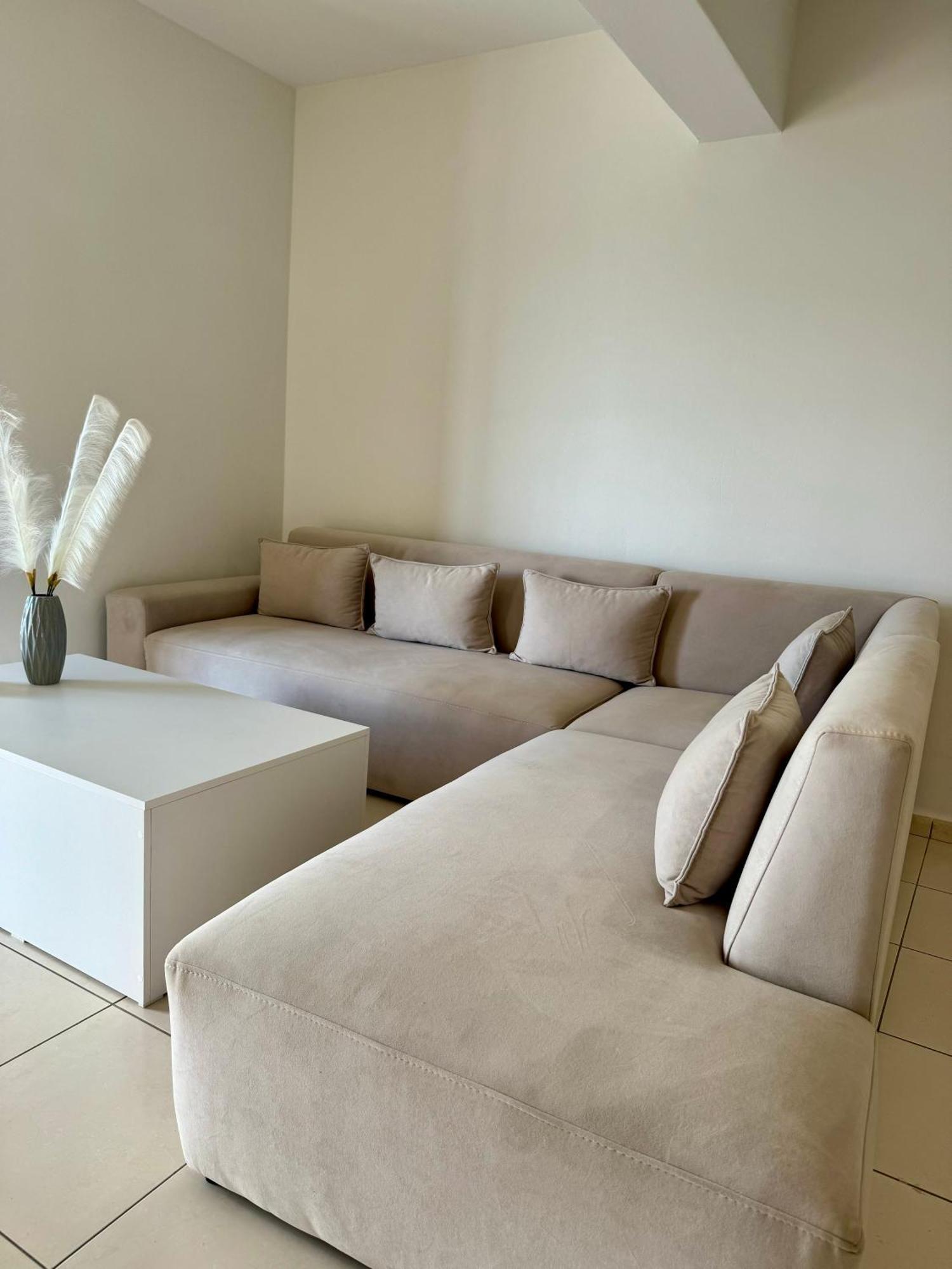 Belaire Luxury Apartment Sarandë Exteriör bild