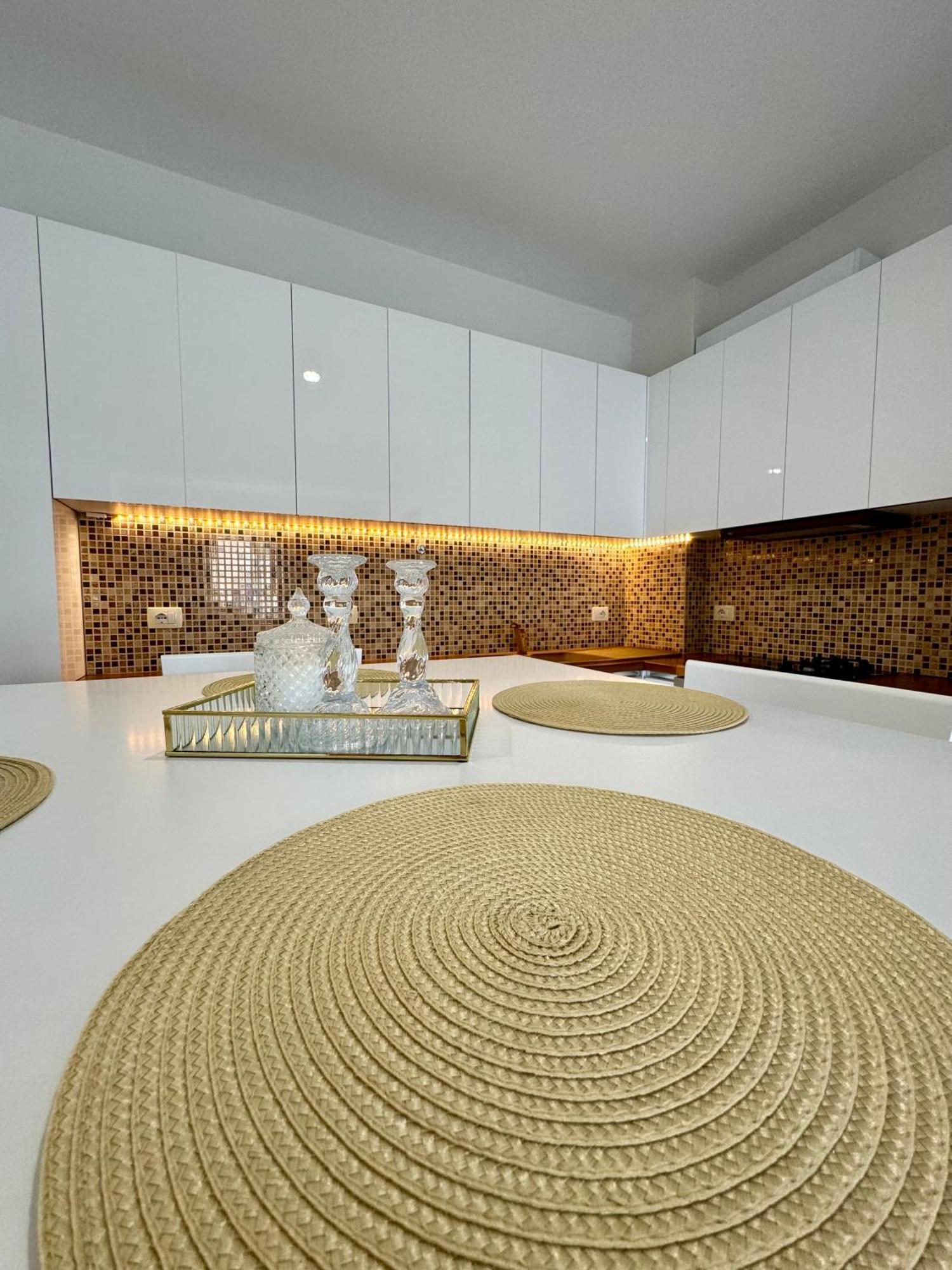 Belaire Luxury Apartment Sarandë Exteriör bild